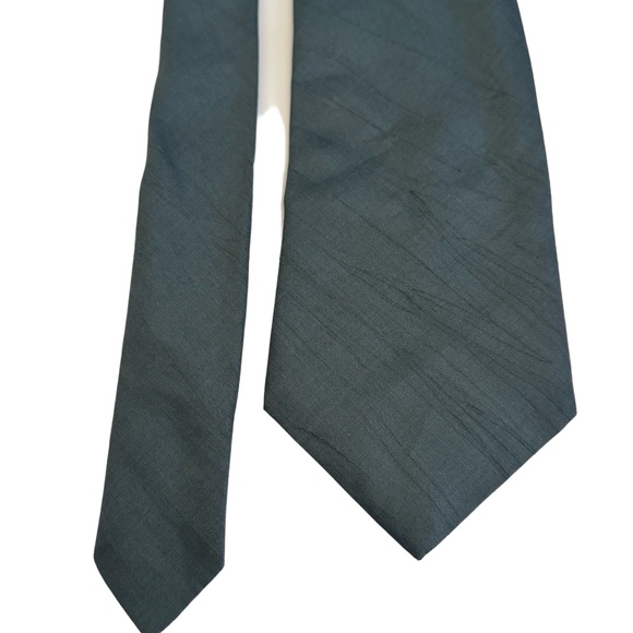 Yorn For‎ Men Tie Sage Green Silk Solid Necktie Mens Like New - Picture 2 of 4